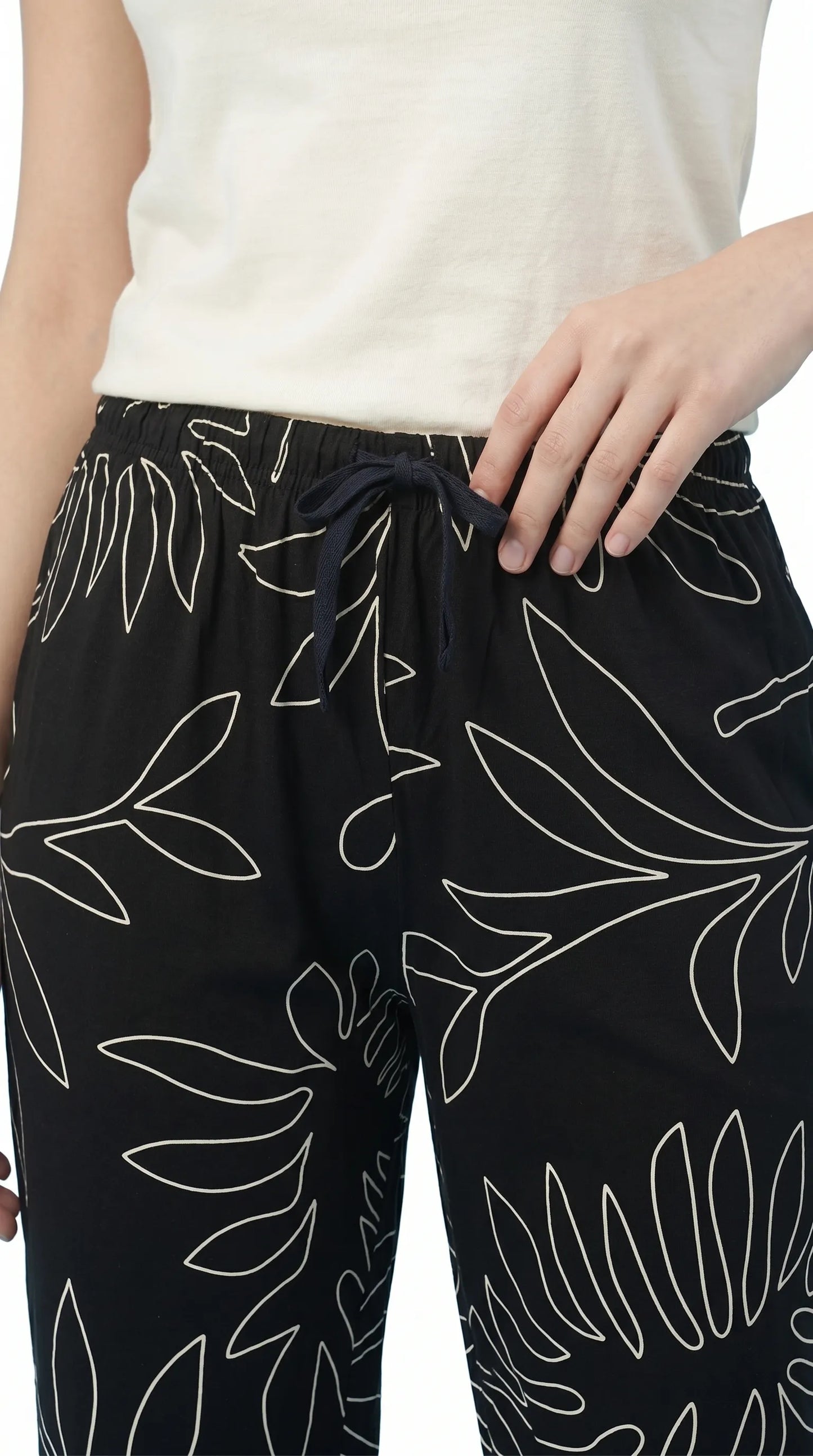 Black Floral printed Hosiery Cotton Capri for Women  |Kidley