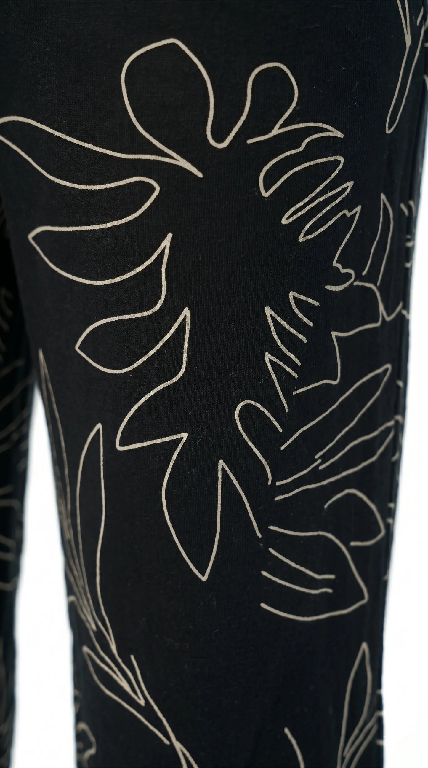 Black Floral printed Hosiery Cotton Capri for Women  |Kidley