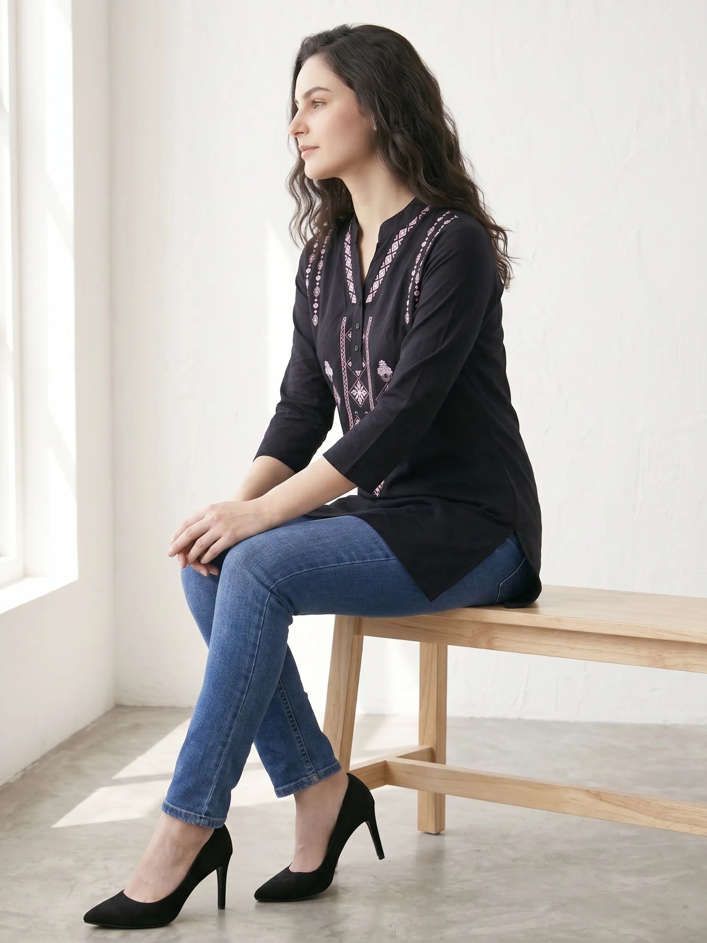 Black printed Short Kurti Tunic Tops for Women's | Kidley