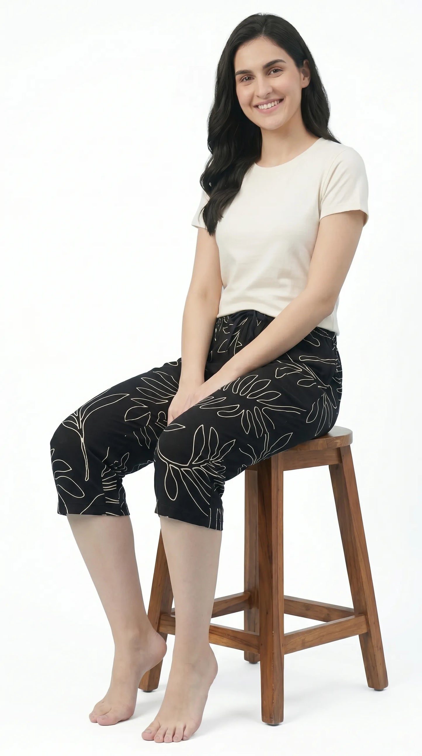 Black Floral printed Hosiery Cotton Capri for Women  |Kidley
